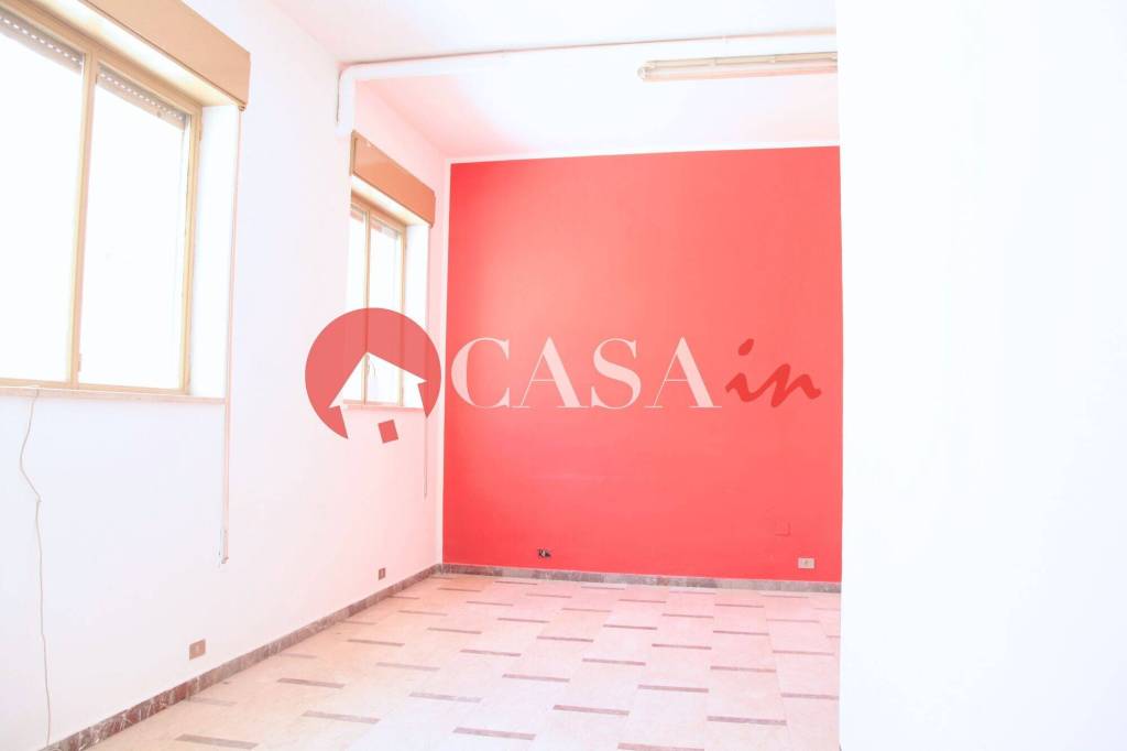 ufficio in vendita a Sant'Agata di Militello