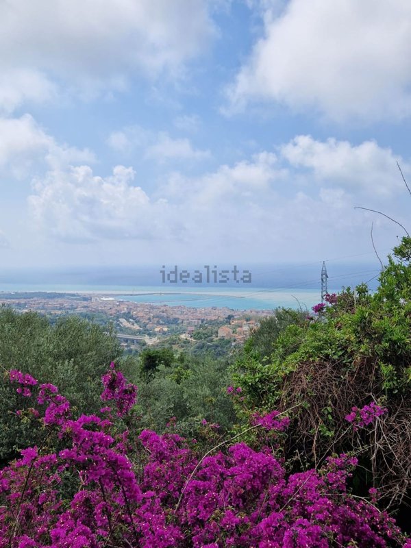 casa indipendente in vendita a Sant'Agata di Militello