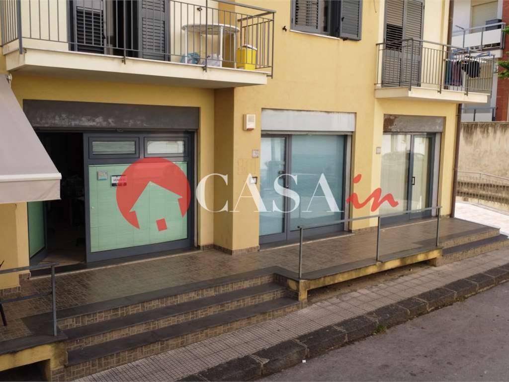 negozio in vendita a Sant'Agata di Militello