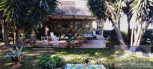 casa indipendente in vendita a Sant'Agata di Militello