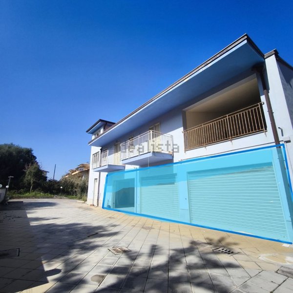 casa indipendente in vendita a Sant'Agata di Militello