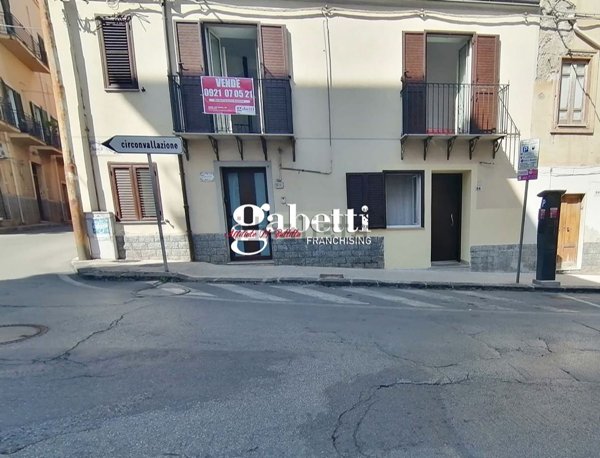 casa indipendente in vendita a Sant'Agata di Militello