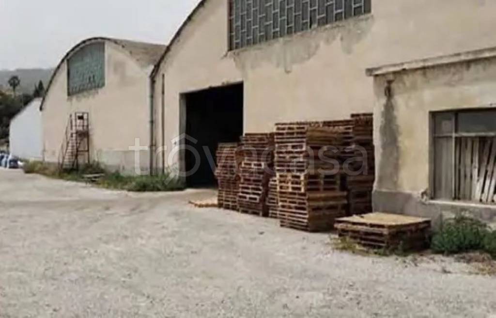 capannone in vendita a Sant'Agata di Militello
