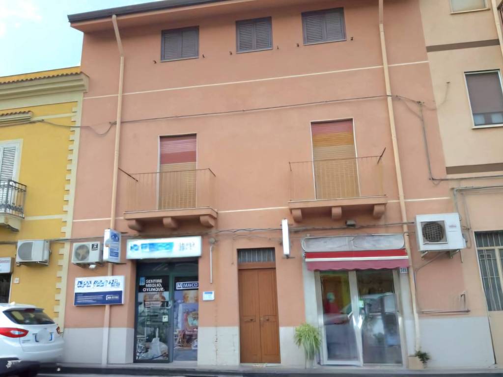 casa indipendente in vendita a Sant'Agata di Militello
