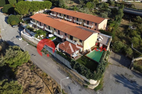 casa indipendente in vendita a Sant'Agata di Militello