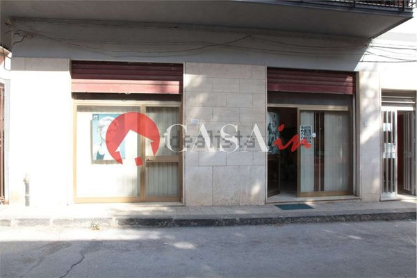 locale commerciale in vendita a Sant'Agata di Militello