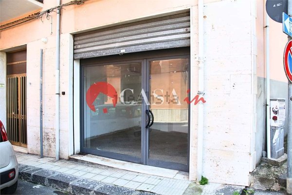 negozio in vendita a Sant'Agata di Militello