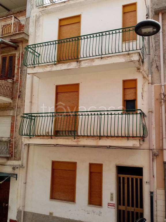 casa indipendente in vendita a Sant'Agata di Militello