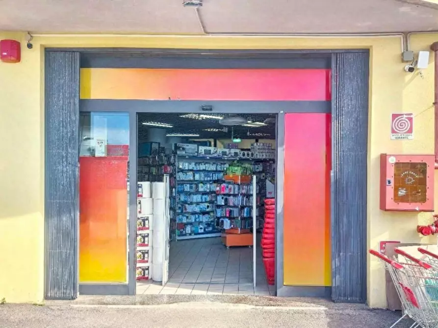 negozio in vendita a Sant'Agata di Militello