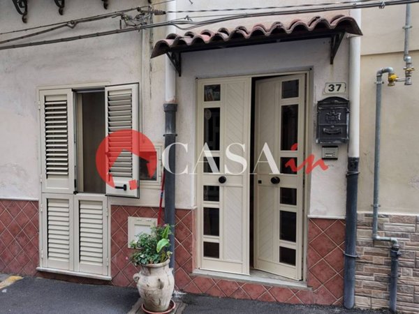 casa indipendente in vendita a Sant'Agata di Militello