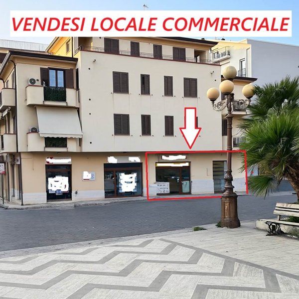 locale commerciale in vendita a Sant'Agata di Militello