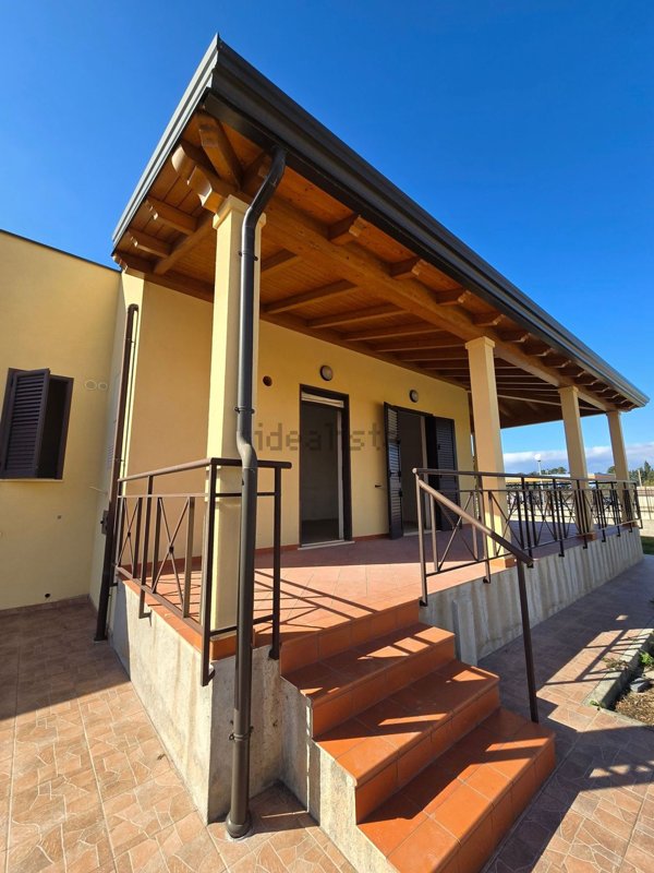 casa indipendente in vendita a Sant'Agata di Militello