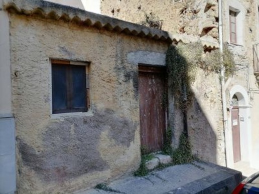 casa indipendente in vendita a Sant'Agata di Militello