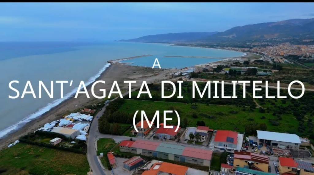 locale commerciale in vendita a Sant'Agata di Militello