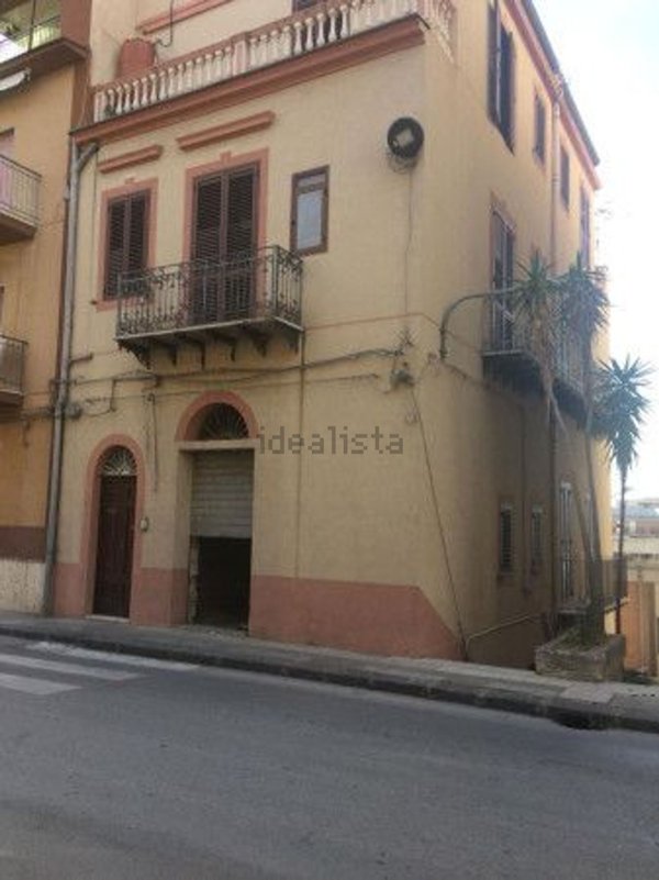 locale commerciale in vendita a Sant'Agata di Militello