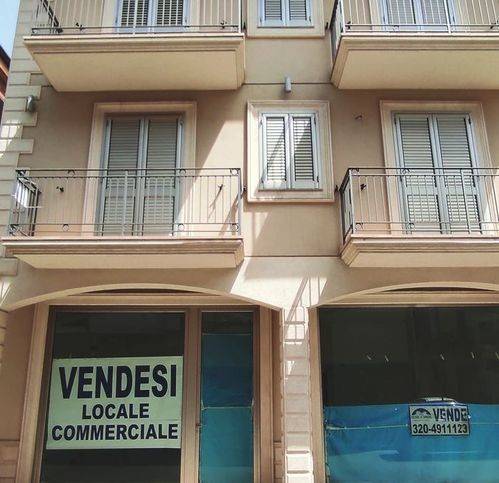 negozio in vendita a Sant'Agata di Militello