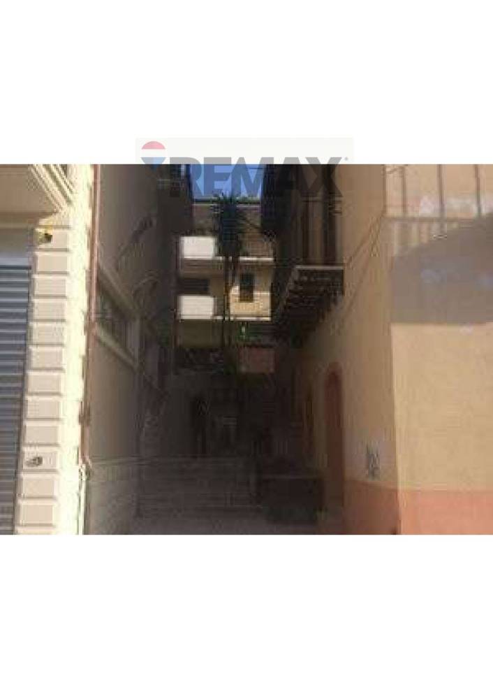 negozio in vendita a Sant'Agata di Militello