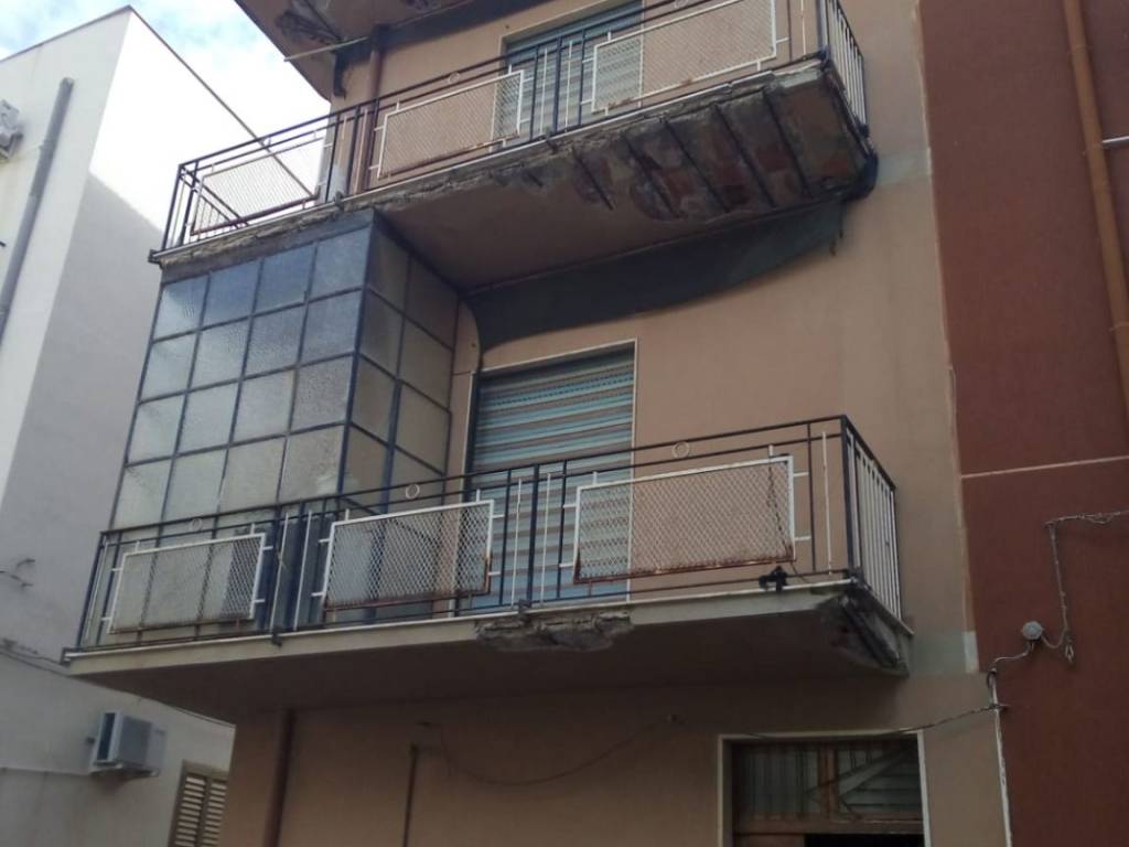 casa semindipendente in vendita a Sant'Agata di Militello