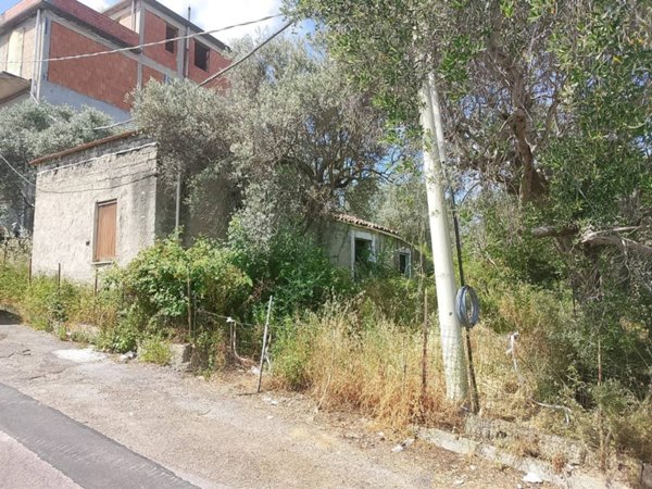 casa indipendente in vendita a Sant'Agata di Militello