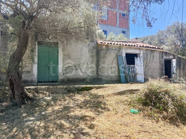 casa indipendente in vendita a Sant'Agata di Militello