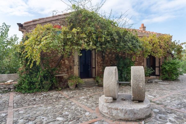 casale in vendita a Sant'Agata di Militello