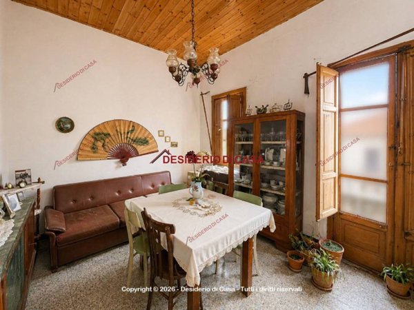 casa indipendente in vendita a Sant'Agata di Militello