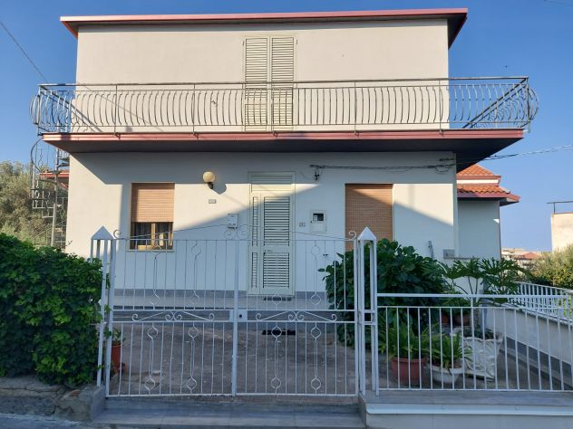 casa indipendente in vendita a Sant'Agata di Militello