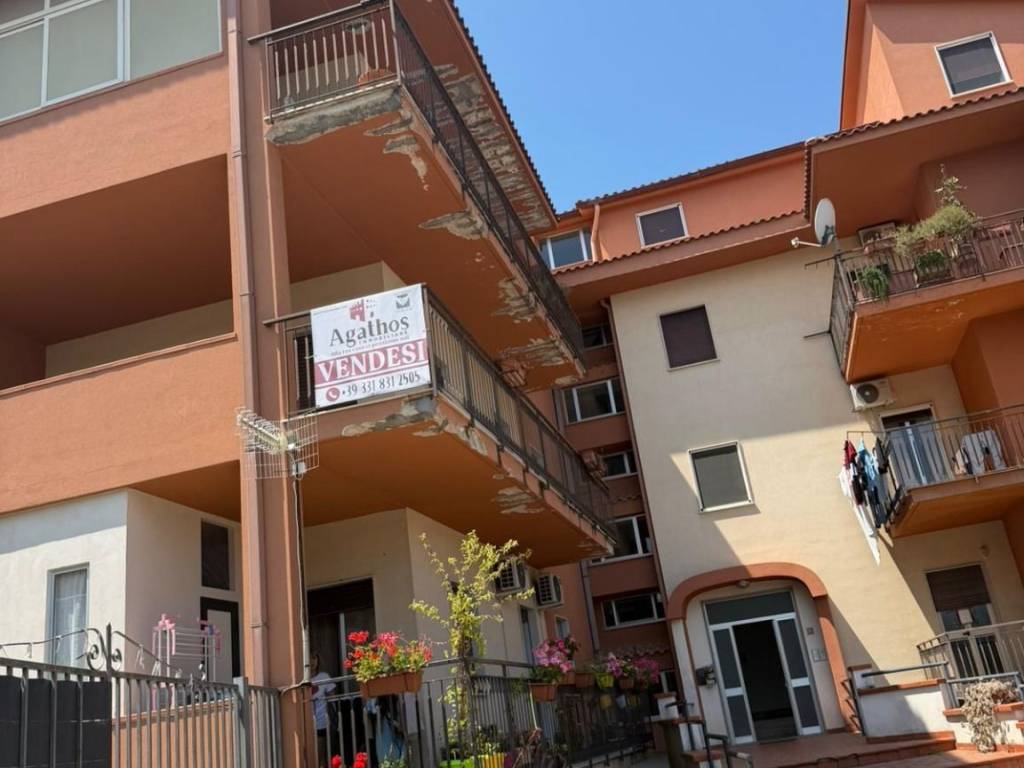 appartamento in vendita a Sant'Agata di Militello