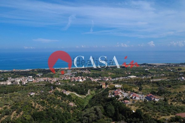 casa indipendente in vendita a Sant'Agata di Militello