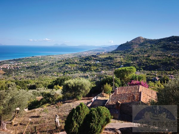 casa indipendente in vendita a Sant'Agata di Militello