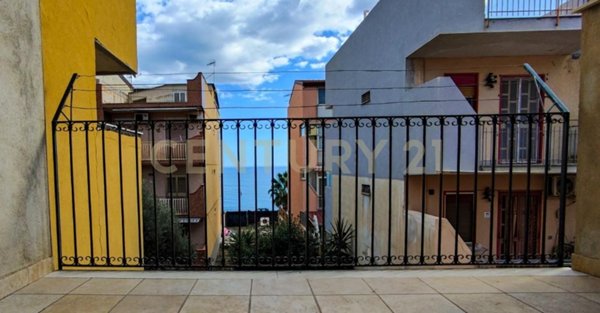 appartamento in vendita a Sant'Alessio Siculo