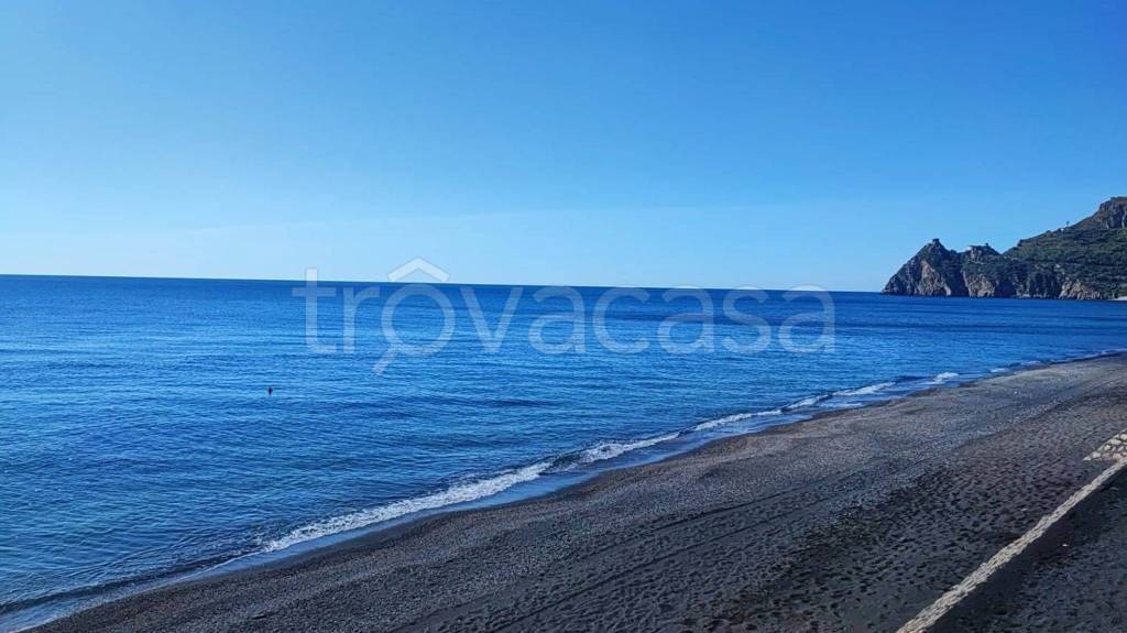 appartamento in vendita a Sant'Alessio Siculo