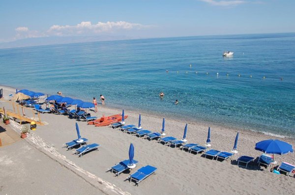 appartamento in vendita a Sant'Alessio Siculo