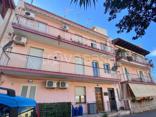 appartamento in vendita a Sant'Alessio Siculo