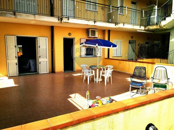 appartamento in vendita a Sant'Alessio Siculo
