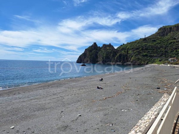 appartamento in vendita a Sant'Alessio Siculo