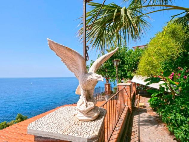 appartamento in vendita a Sant'Alessio Siculo