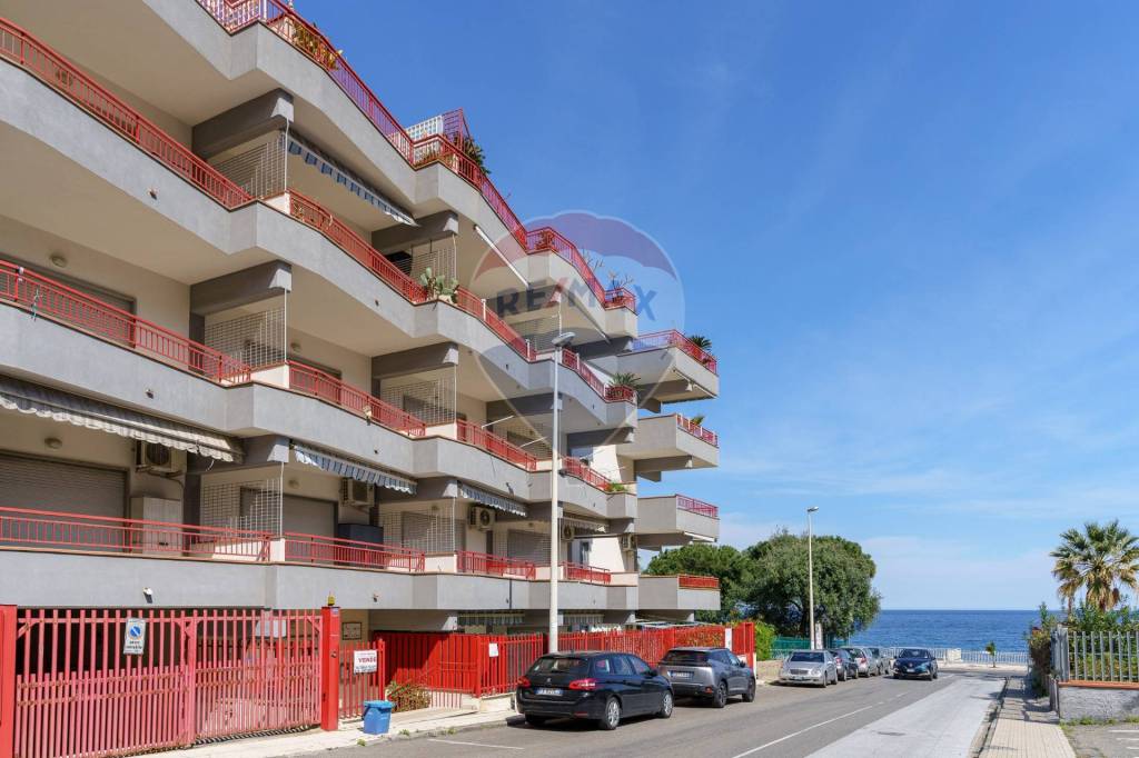 appartamento in vendita a Sant'Alessio Siculo