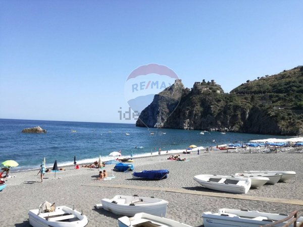 appartamento in vendita a Sant'Alessio Siculo