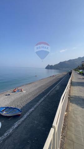 appartamento in vendita a Sant'Alessio Siculo