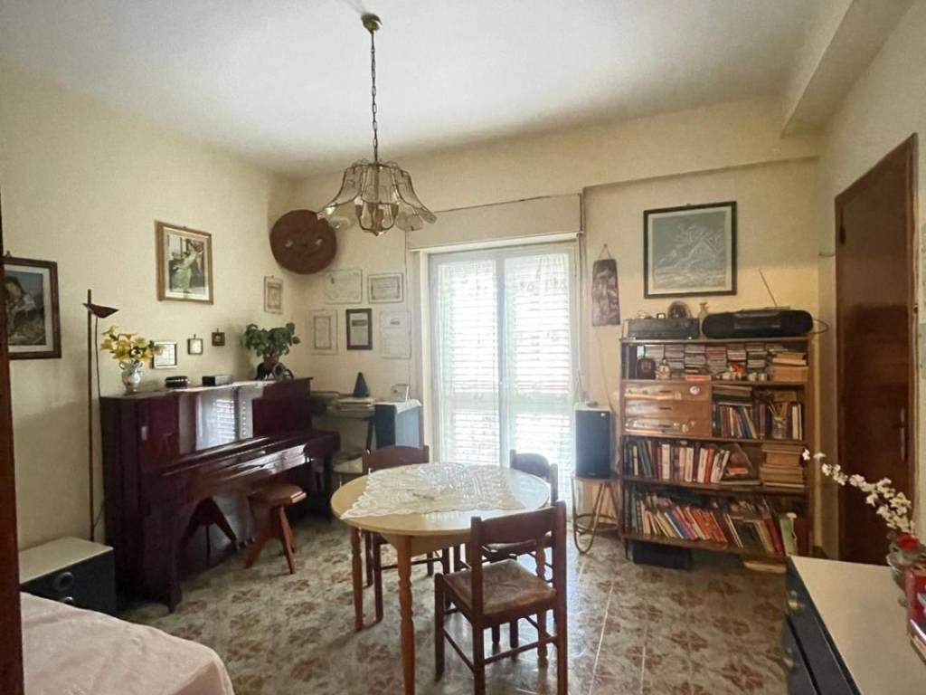 appartamento in vendita a Sant'Alessio Siculo