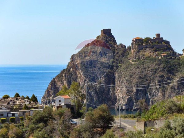 terreno agricolo in vendita a Sant'Alessio Siculo