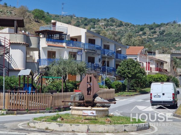 appartamento in vendita a Sant'Alessio Siculo