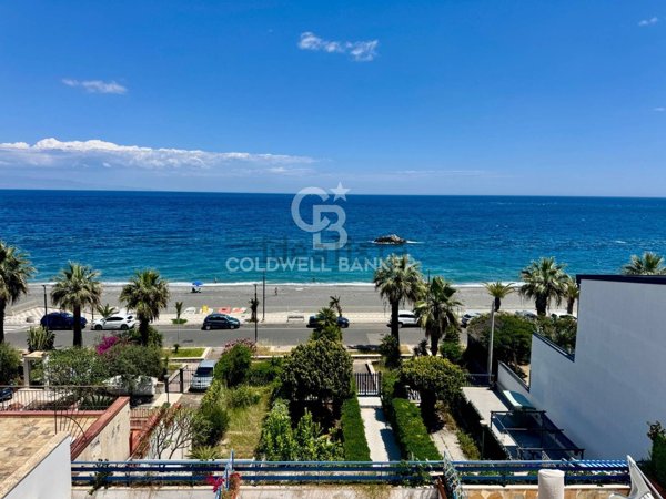 appartamento in vendita a Sant'Alessio Siculo