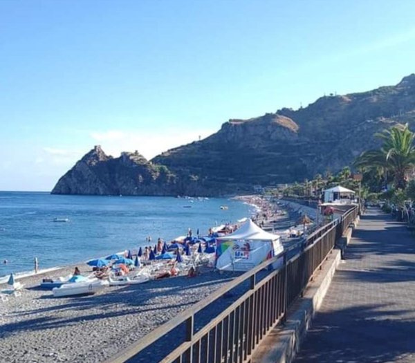 appartamento in vendita a Sant'Alessio Siculo