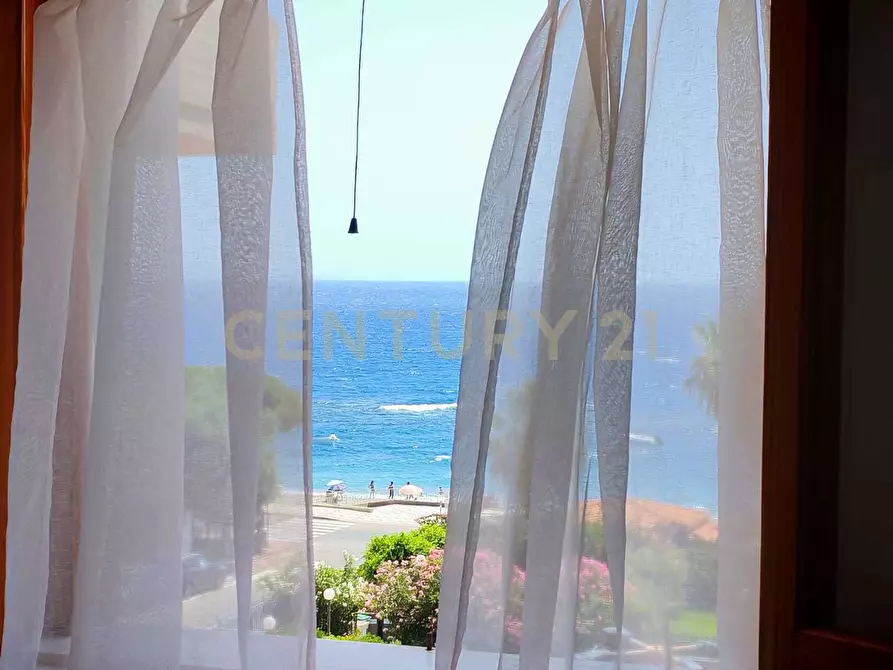 appartamento in vendita a Sant'Alessio Siculo