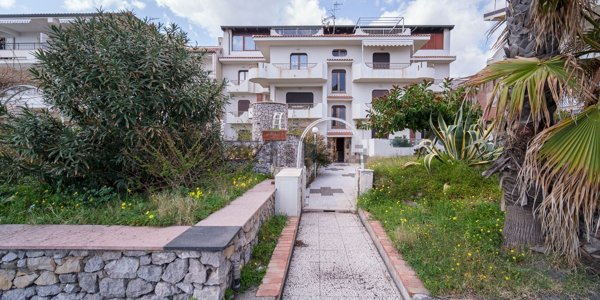 appartamento in vendita a Sant'Alessio Siculo