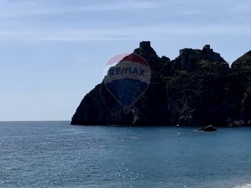 appartamento in vendita a Sant'Alessio Siculo