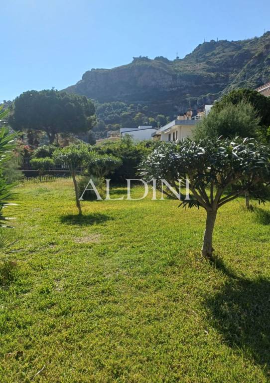 appartamento in vendita a Sant'Alessio Siculo