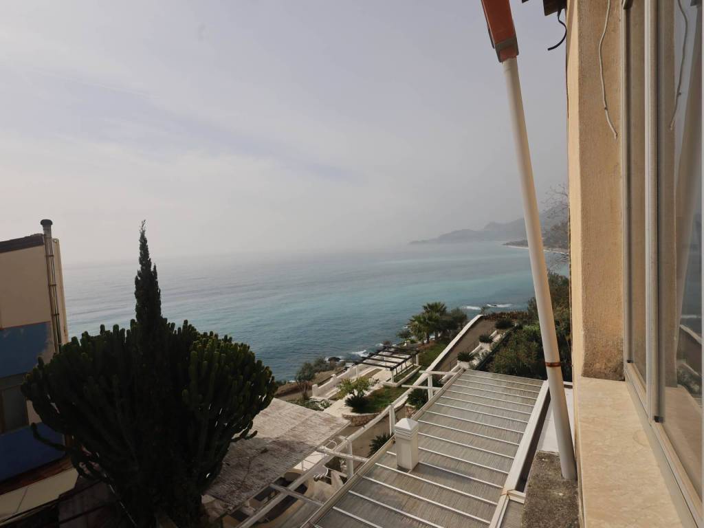 appartamento in vendita a Sant'Alessio Siculo